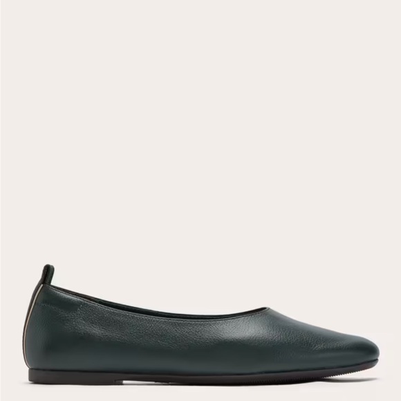 NIB Everlane Day Glove Flats in Scarab (dark green) - Picture 2 of 5